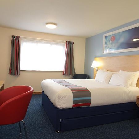 Travelodge Glasgow Airport Hotel Eksteriør billede