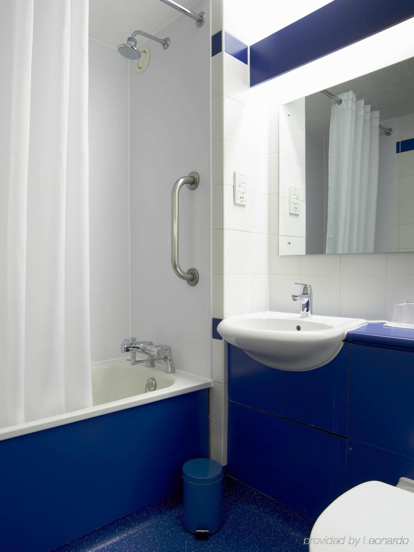 Travelodge Glasgow Airport Hotel Eksteriør billede